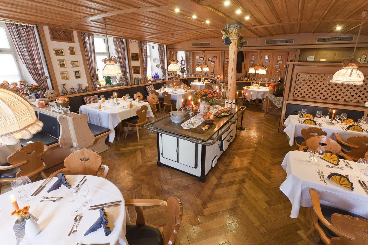Kaiserhof Hotel Sonne Нёрдлинген Экстерьер фото